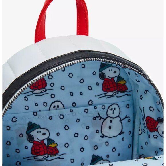 NWT Loungefly Peanuts Snoopy Mini Backpack